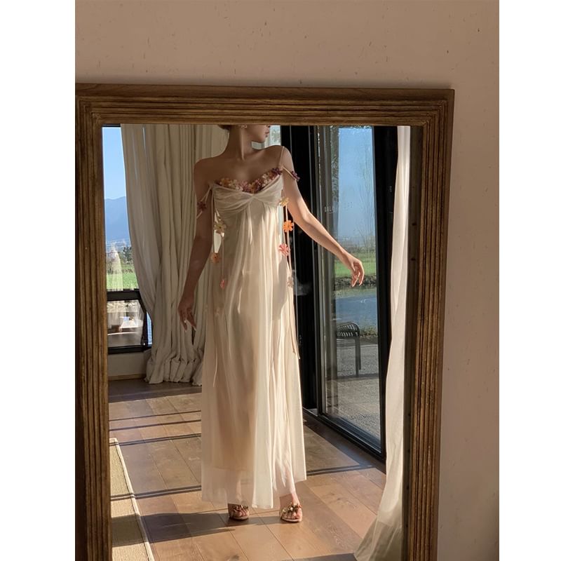 V-Neck Strap Maxi Floral Spaghetti Accent Dress A-Line Open Ruched Back