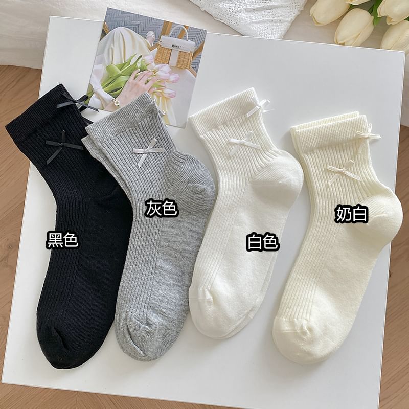 Plain Bow Accent Socks Set