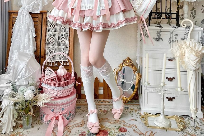 Long-Sleeve V-Neck Floral Print Frill Trim Wrap Blouse / Two Tone Layered Suspender Mini A-Line Skirt / Bow Apron / Petticoat Skirt / Set