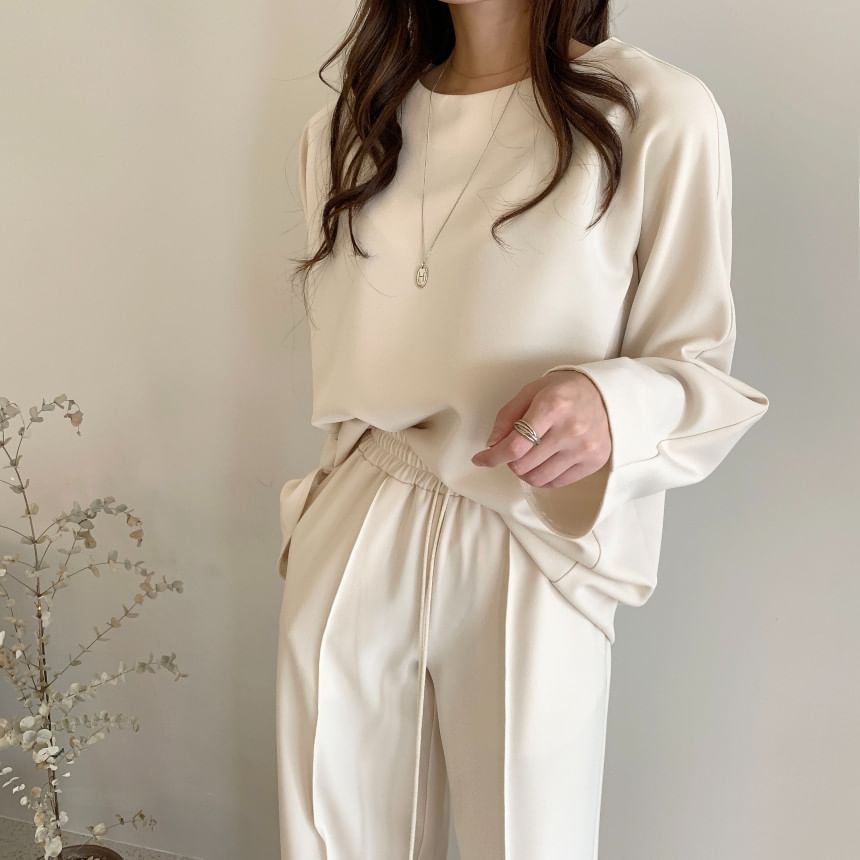 Long Sleeve Crew Neck Plain Pullover / Mid Rise Plain Wide Leg Sweatpants