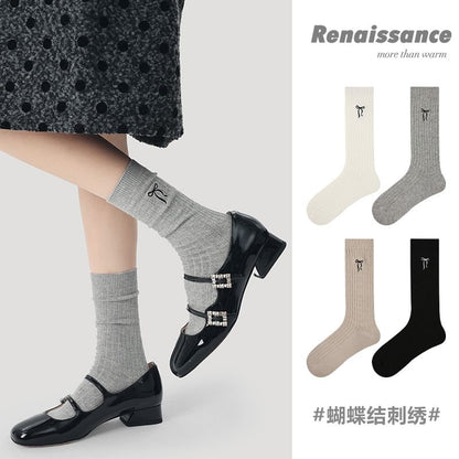 Bow Embroidered Ribbed Short Socks