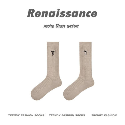 Bow Embroidered Ribbed Short Socks