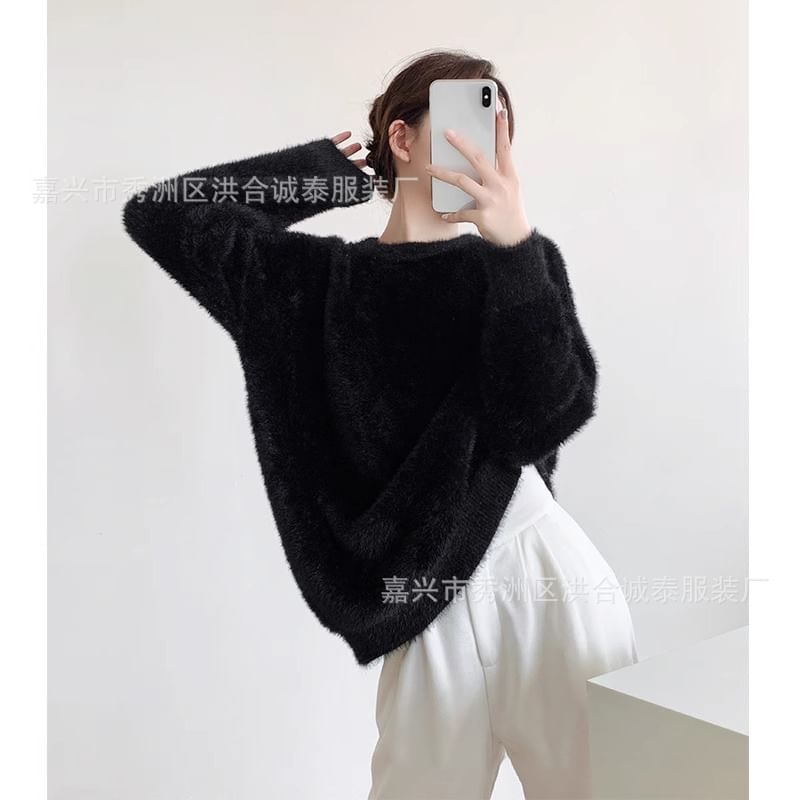 Round Neck Plain Fluffy Sweater