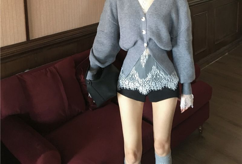 / Long-Sleeve Waist Shorts High Lace Neck Cardigan V-Neck Button-Up Top