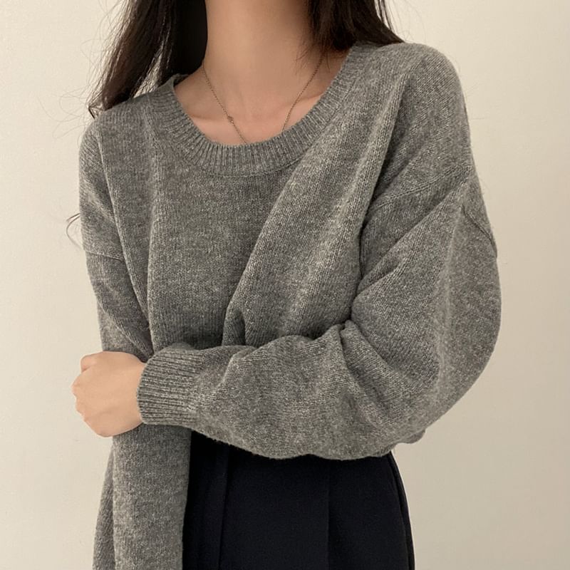 Round Neck Plain Sweater