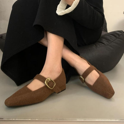 Chunky Heel Plain Buckled Mary Jane Shoes