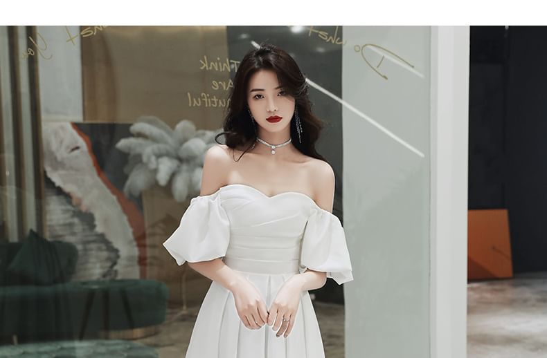 A-Line Midi Plain Off-Shoulder Gown Wedding / Dress Puff-Sleeve