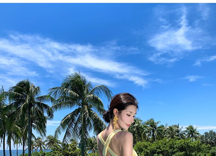 Sleeveless V-Neck Plain Sequin Sheath Evening Gown