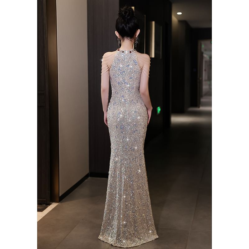Halter Neck Sleeveless Sequin Sheath Evening Gown