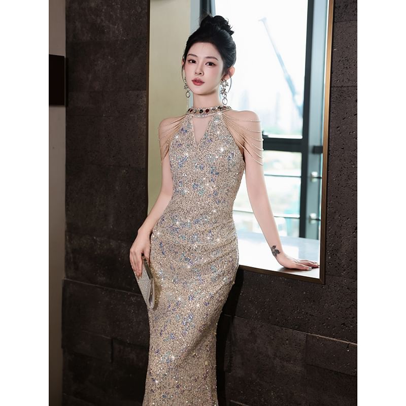 Halter Neck Sleeveless Sequin Sheath Evening Gown