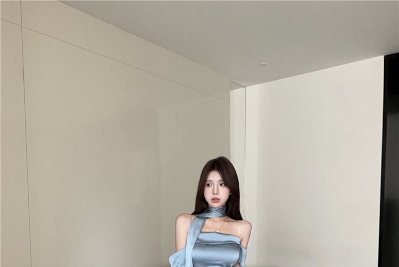 + Evening Plain Scarf Set: Satin Off-Shoulder Gown Mermaid