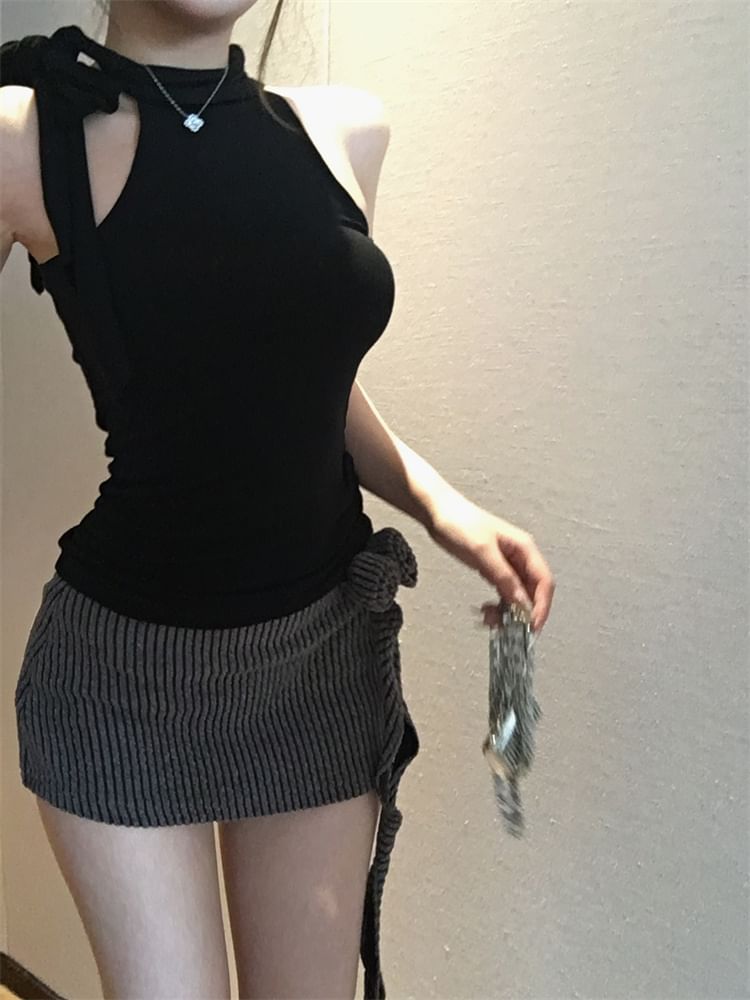 Pencil Low Waist Mock Neck Plain Mini / Detail Top Skirt Flower Halter