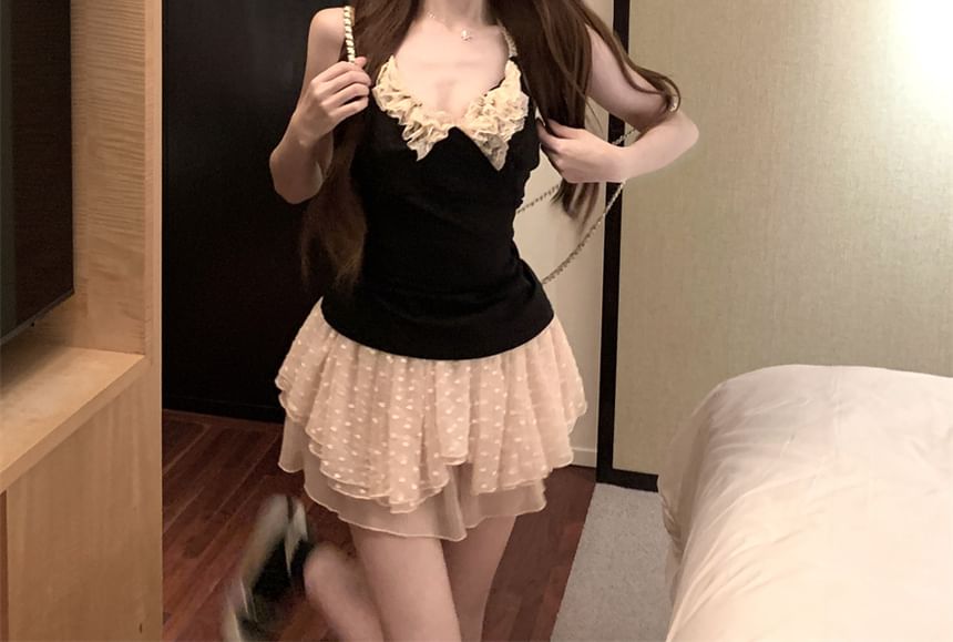 Neck Mid Scoop Rise Skirt Mini Lace Trim / A-Line Halter Dotted Asymmetrical Top Plain