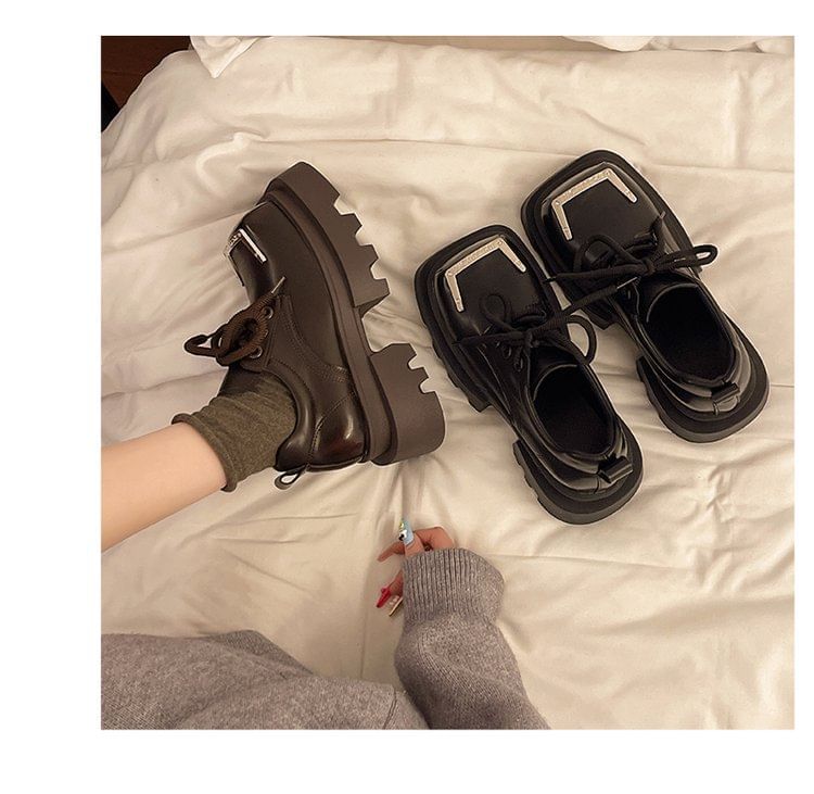 Accent Toe Square Leather Platform Faux Lace-Up Shoes Metal