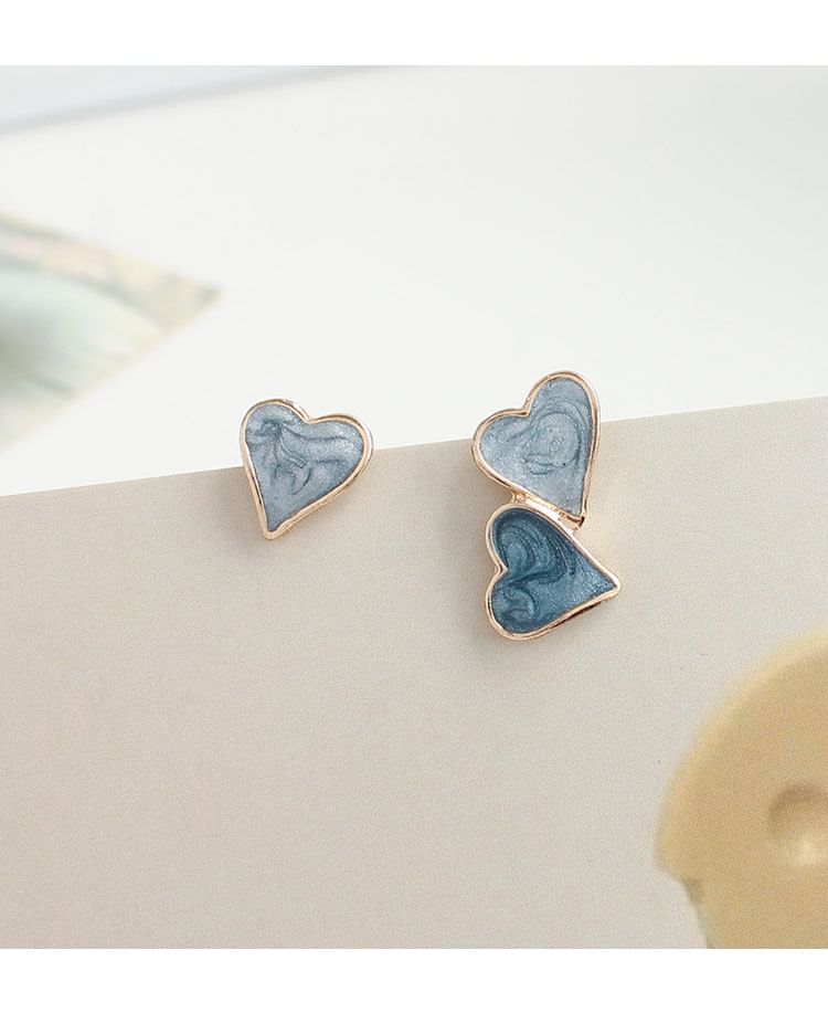/ Asymmetrical Clip-On Heart Stud Earring Ear
