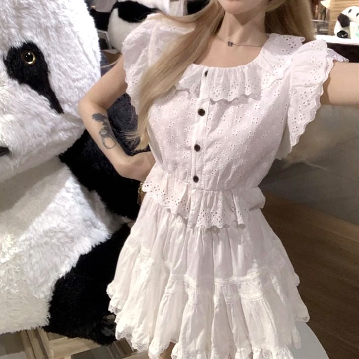 A-Line Trim Waist Lace Cap-Sleeve High / Flower Blouse Plain Mini Embroidered Skirt