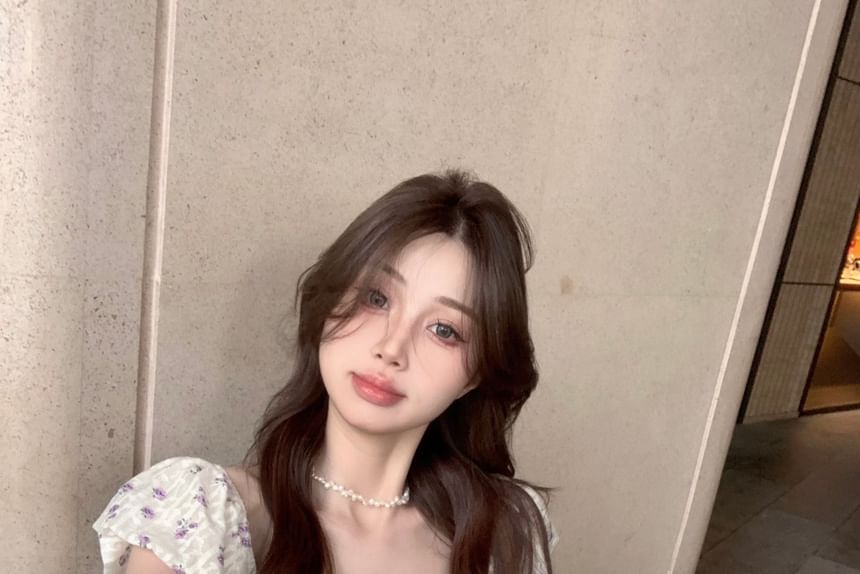 Skirt Cropped Rise High Plaid Asymmetrical Floral Pencil / Blouse Peplum Puff-Sleeve Bow Mini