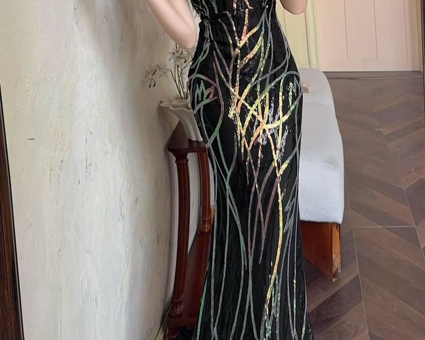 Spaghetti Strap Sequin Patterned Sheath Evening Gown