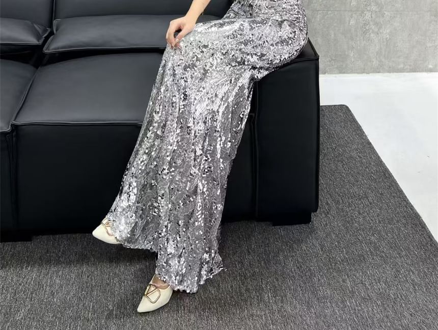 Sleeveless V-Neck Plain Sequin Trumpet Evening Gown