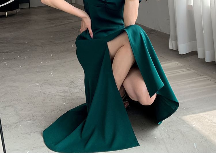Plain A-Line Slit Puff Neck Sleeve Midi Dress Sweetheart