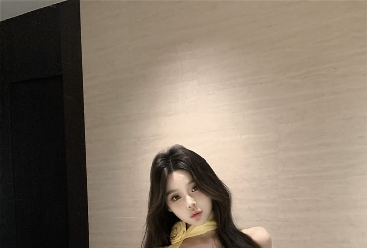 + Crop Top Hem V-Neck Plain Asymmetrical Camisole Set: Scarf Ruffle