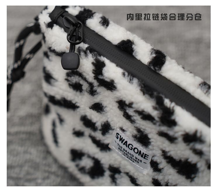 Bag Fleece Applique Crossbody