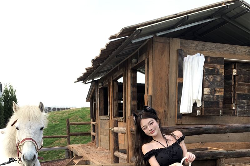 Mini High A-Line Skirt Rise Plaid Top / Frill Dotted Balloon Cami