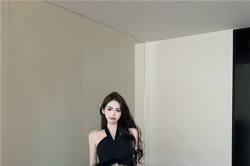 Crop Top Halter Trim / Waist Skirt Plain Feather High Pleated A-Line Maxi