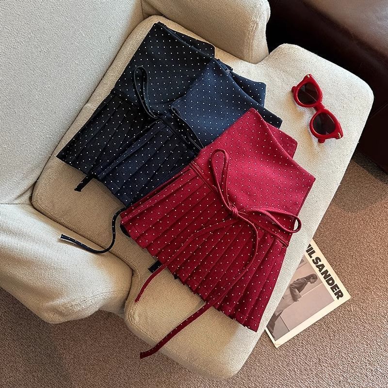 Dotted A-Line High Mini Skirt Rise Pleated