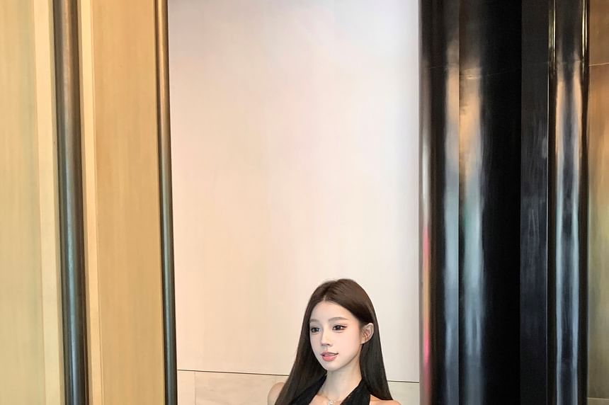 Lace Crop Top A-Line Halter-Neck Button-Up Mid Skirt Midi / Waist Plain