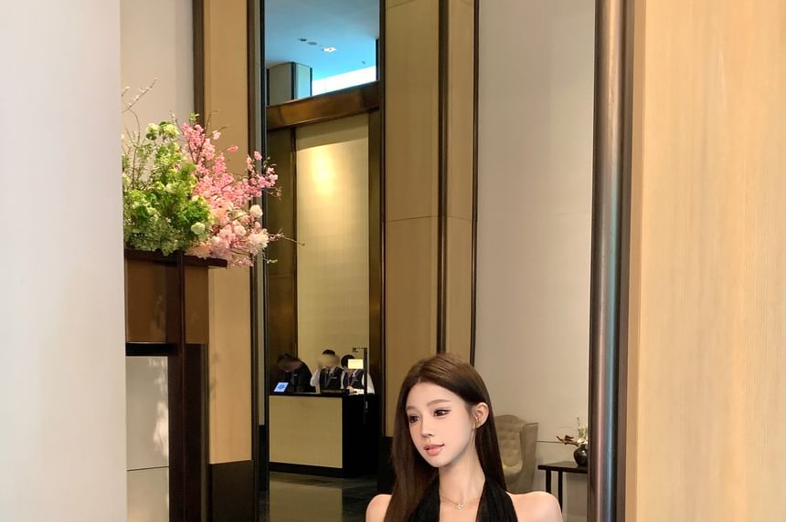 Lace Crop Top A-Line Halter-Neck Button-Up Mid Skirt Midi / Waist Plain