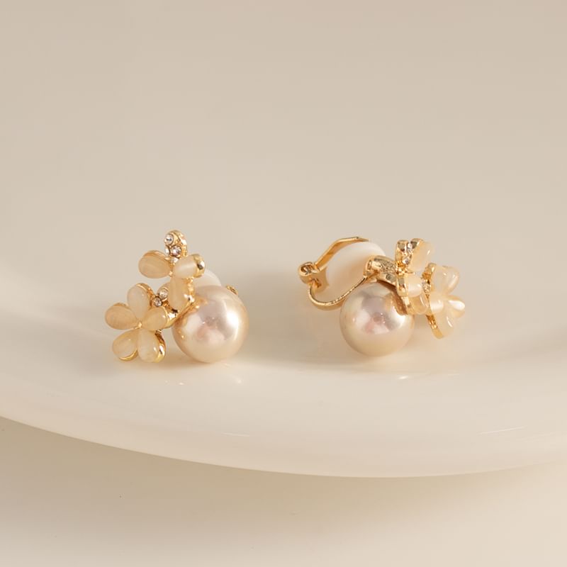 (Various Eye / Stud Floral Designs) Cuff Cat Stone Pearl Alloy Earring Faux Ear
