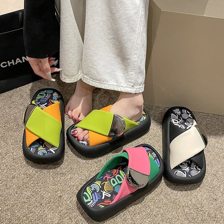 Platform Tone Two Leather Strap Faux Cross Sandals