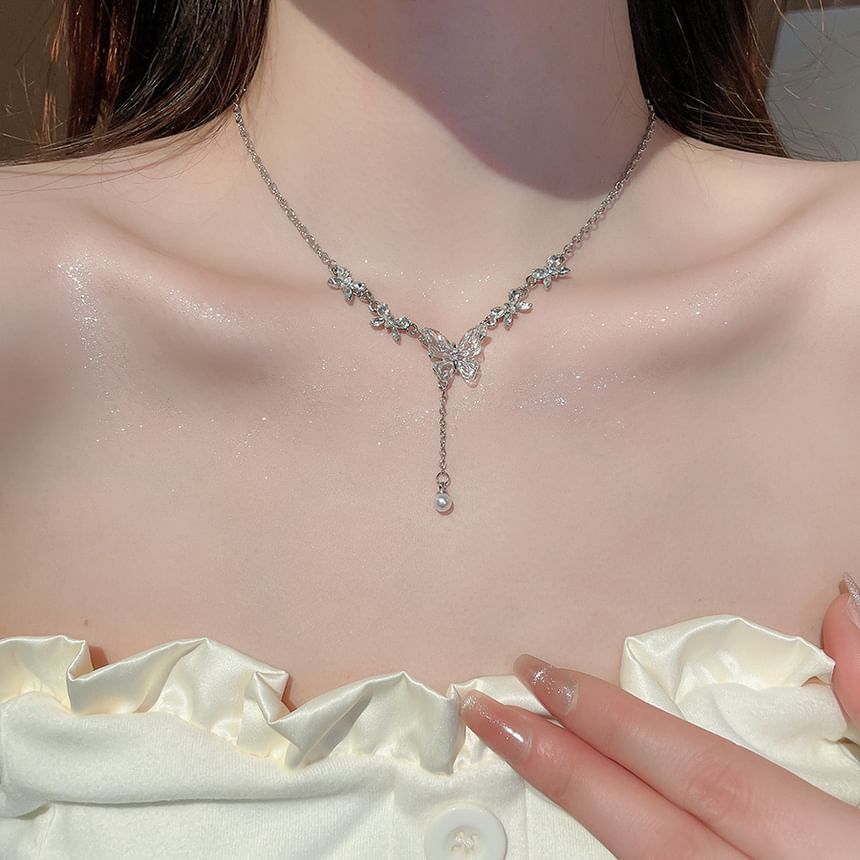 (Various Faux Pendant Choker Pearl Designs) Alloy