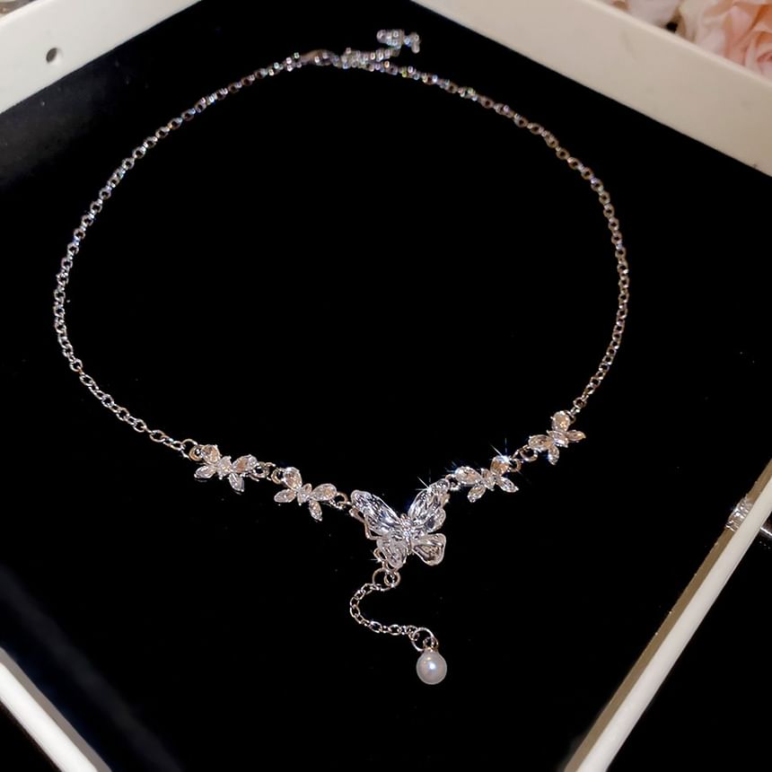 (Various Faux Pendant Choker Pearl Designs) Alloy