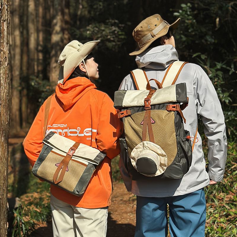 Flap Bag Two / Crossbody Tone Backpack