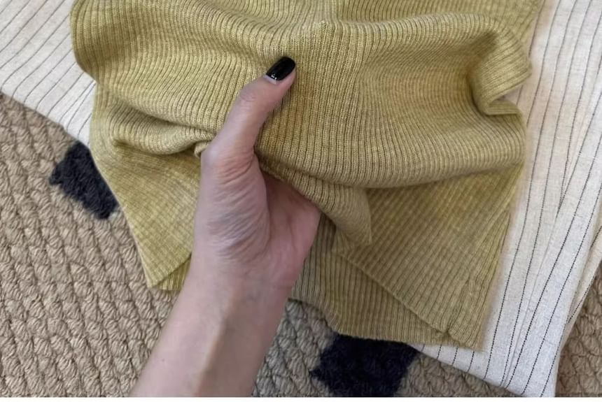 Scoop Top Knit Neck Tank Plain