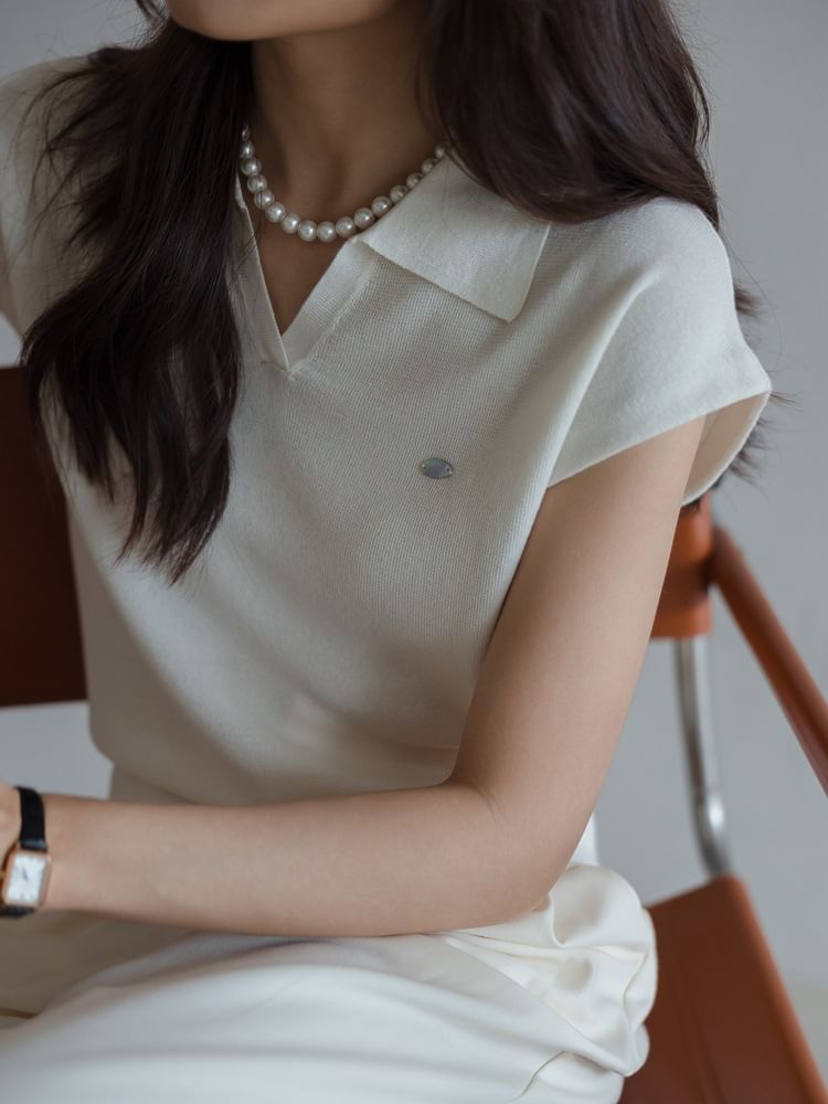 Plain Collared V-Neck Knit Crop Cap-Sleeve Top