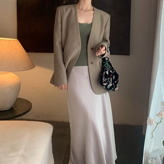 Spaghetti Scoop Strap Camisole Plain Neck Top