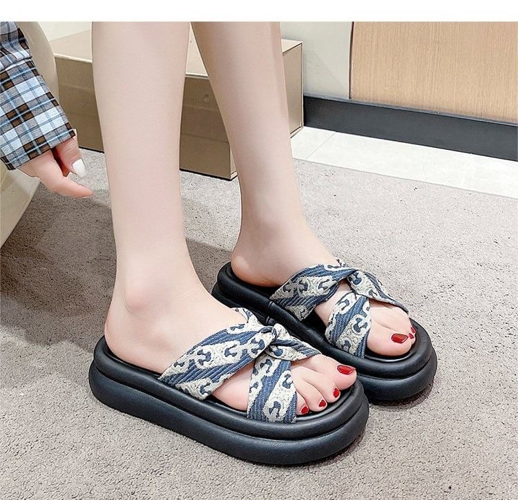 Knot Platform Slide Print Sandals Cross Criss