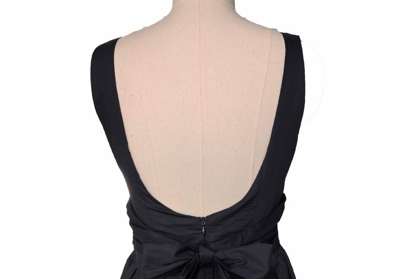 Neck A-Line Tie Mini Waist Back Open Sleeveless Plain Square Dress