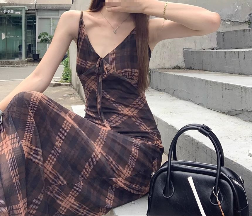 V-Neck Sleeveless Plaid Print Maxi Dress