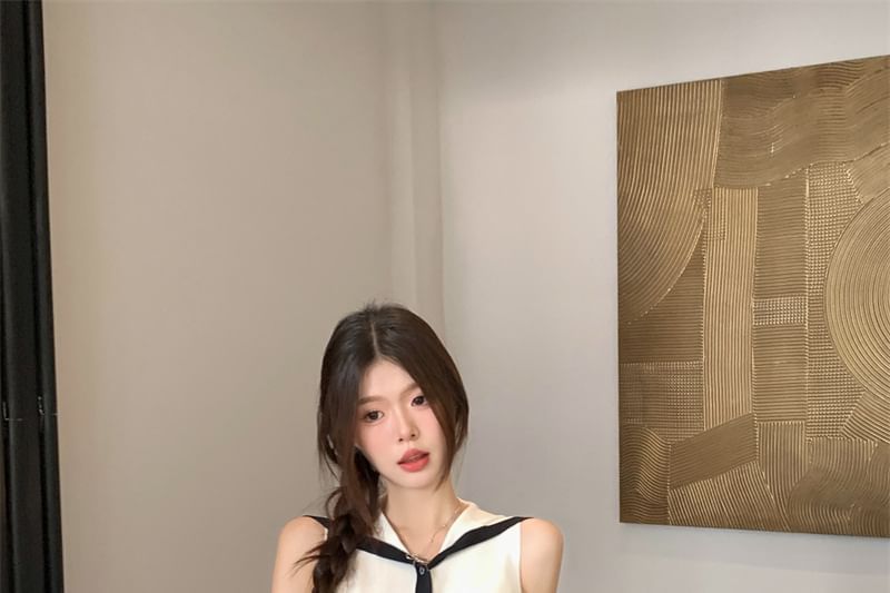 Button-Up Knit Sleeveless Sailor Top Collar