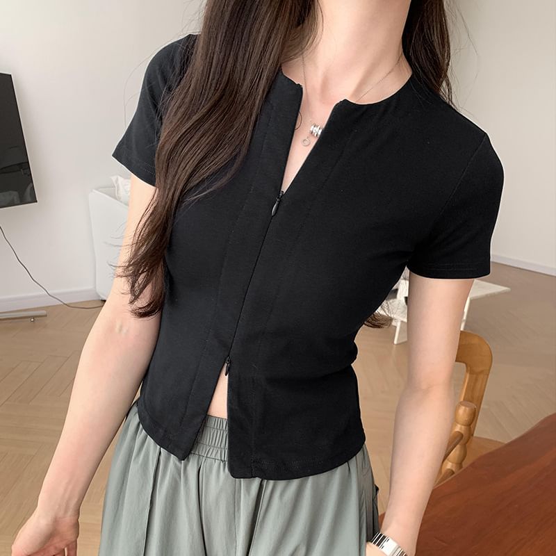 Short-Sleeve Plain Knit Top Zip-Up