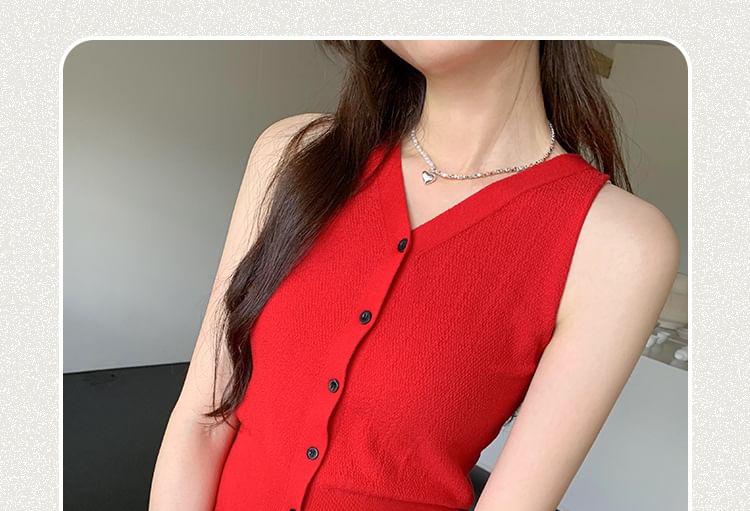 Plain V-Neck Top Button-Up Sleeveless