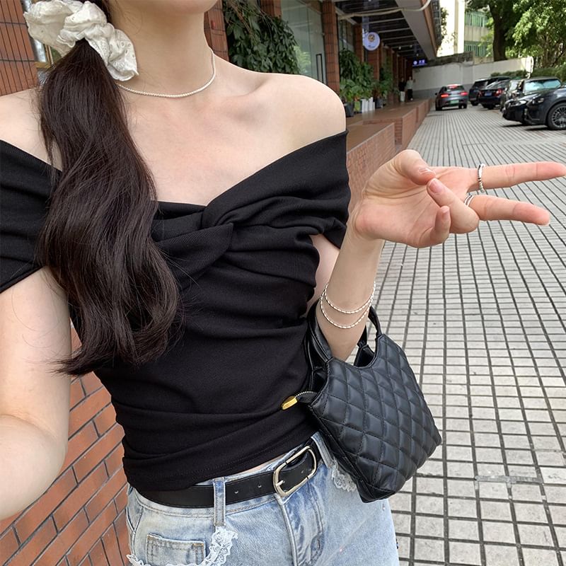 Short-Sleeve Twisted Top Plain Shoulder Off