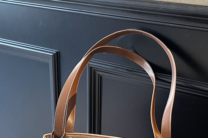 Tote Bag With Belted Pouch