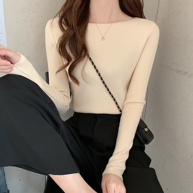 Long-Sleeve Slim-Fit Plain Knit Top