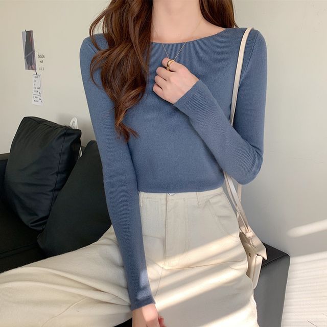 Long-Sleeve Slim-Fit Plain Knit Top