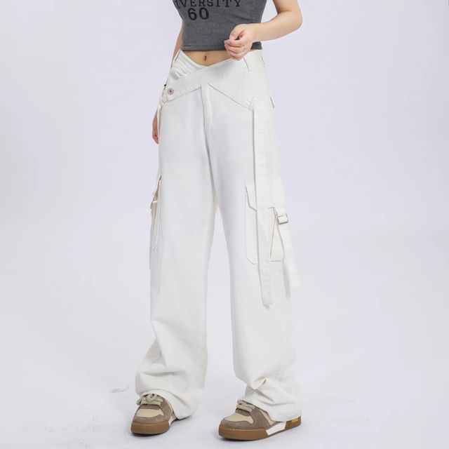 V Waistline Straight-Fit Wide-Leg Cargo Pants